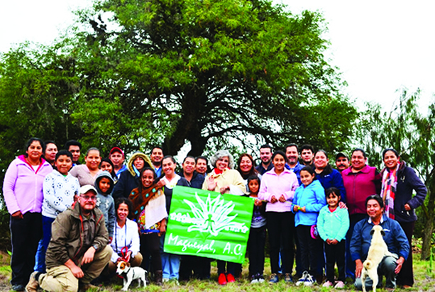 Agustín and Marisol (bottom L, with dog) at a GB workshop, 2019